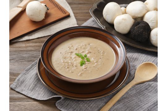 トリュフ入りきのこのポタージュ - Mushroom cream sauce with truffles